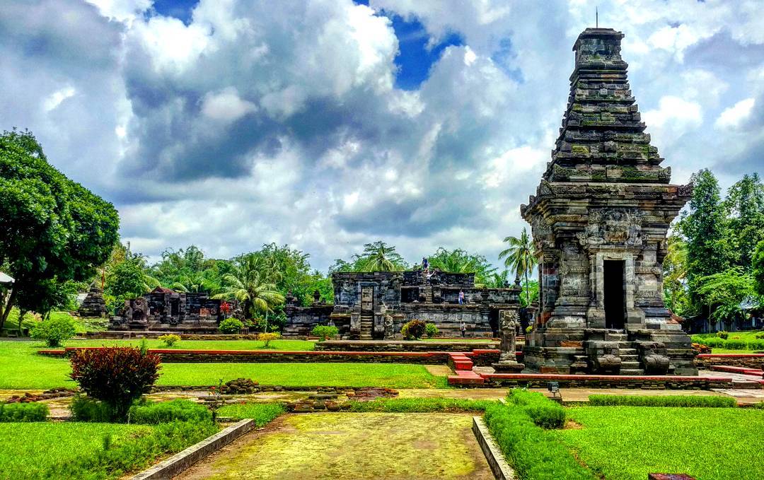candi penataran blitar