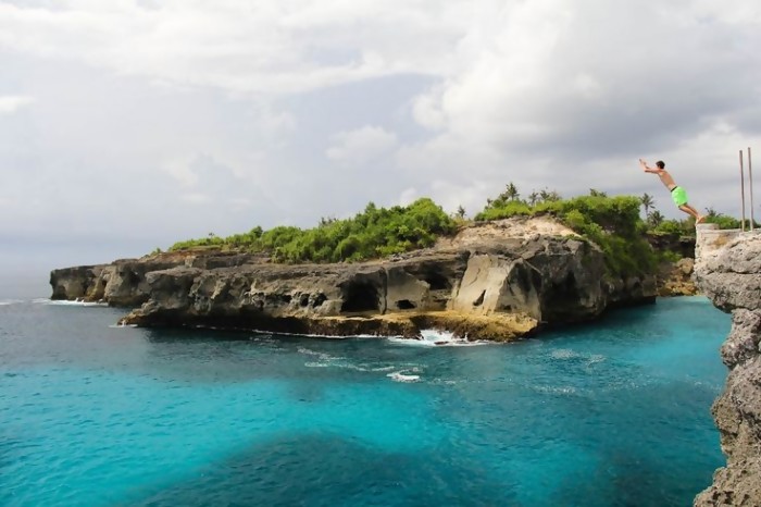 cliff jump blue lagoon