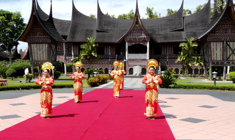 local dancing & costume