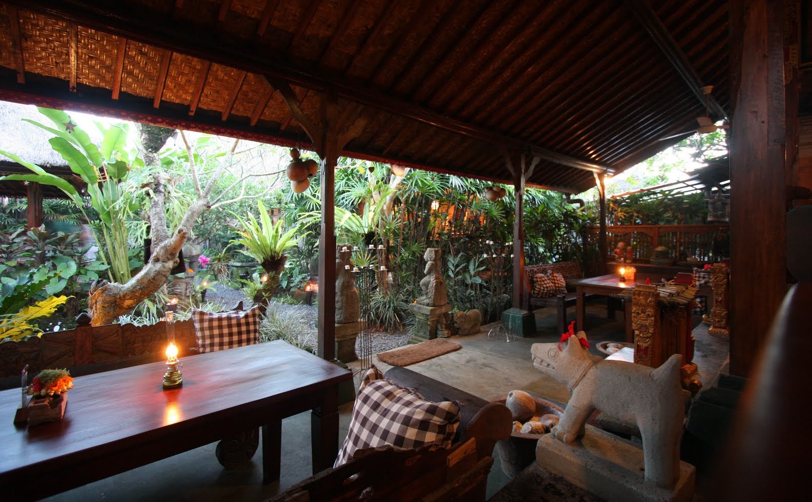 Miros Garden Restaurant ubud