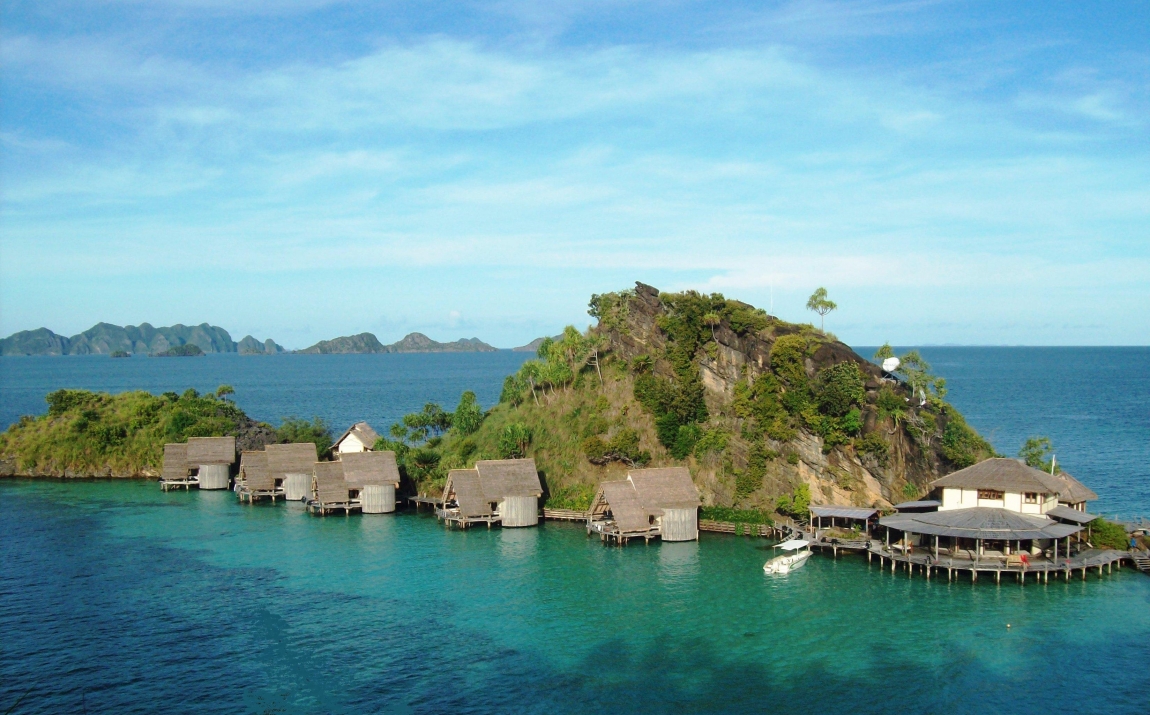 misool eco resort for honeymooners