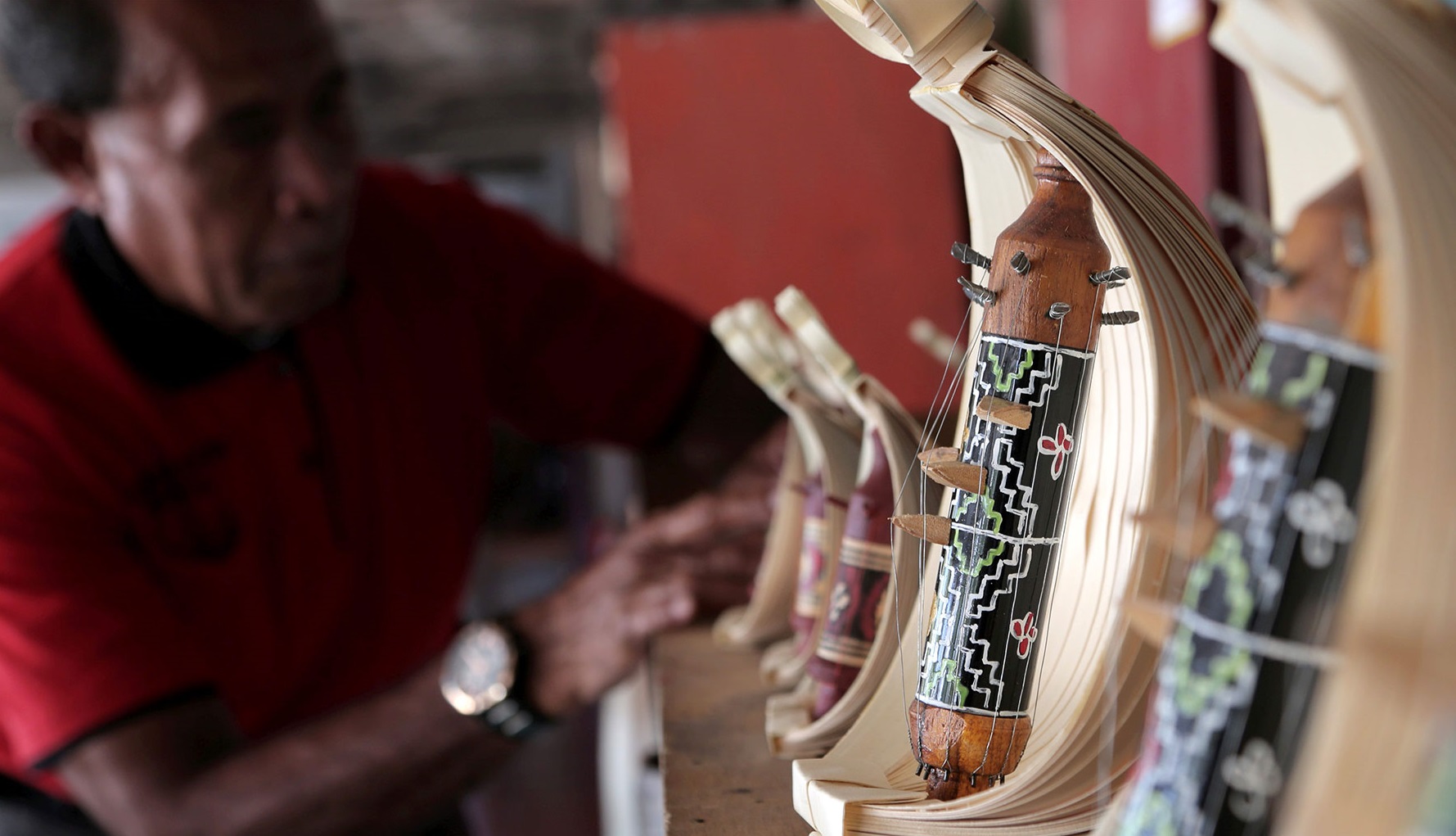 Sasando as gifts from east nusa tenggara