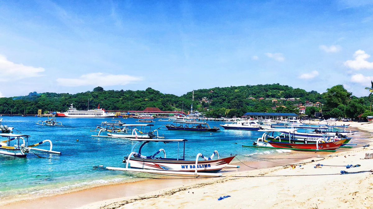 how to go to gili from padangbai port