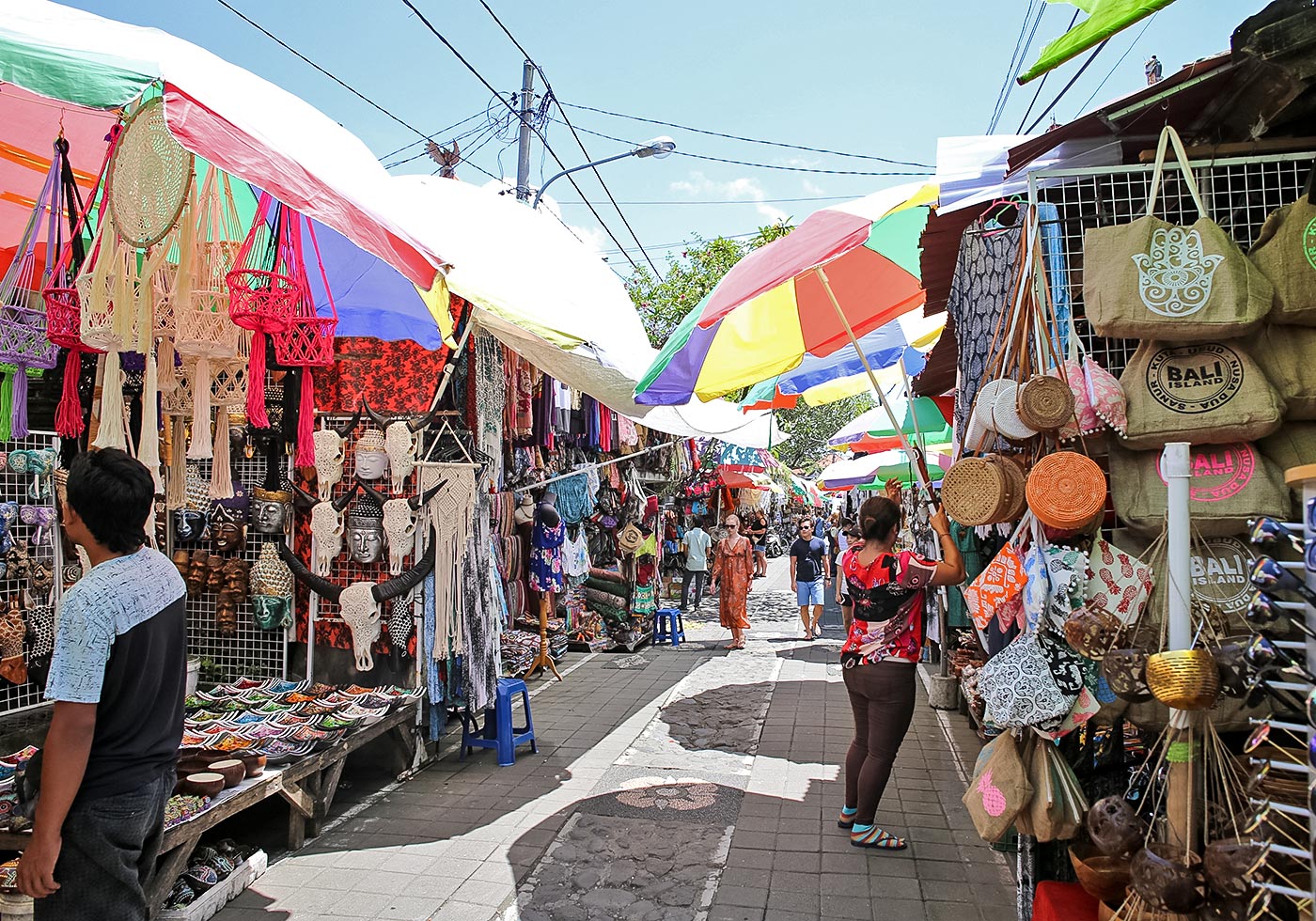 to see the famous ubud art market