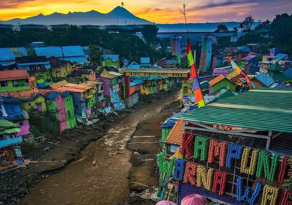 explore the jodipan village