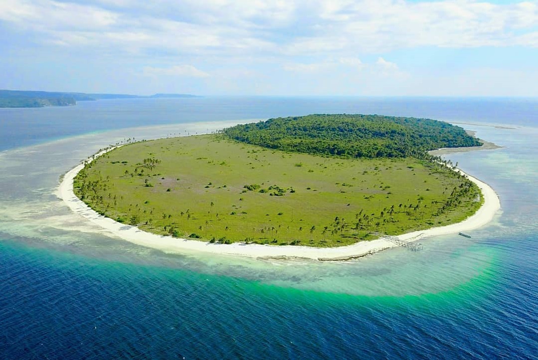 liwutongkidi island in southeast sulawesi
