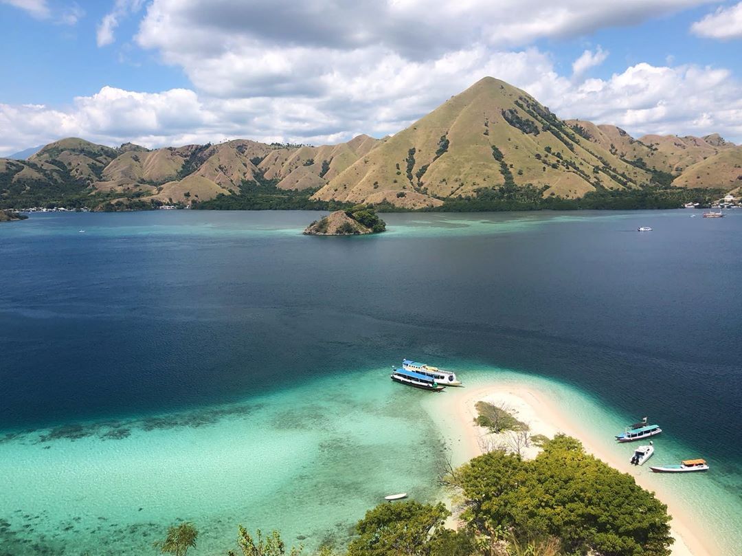 one of the most beautiful island in indonesia is flores