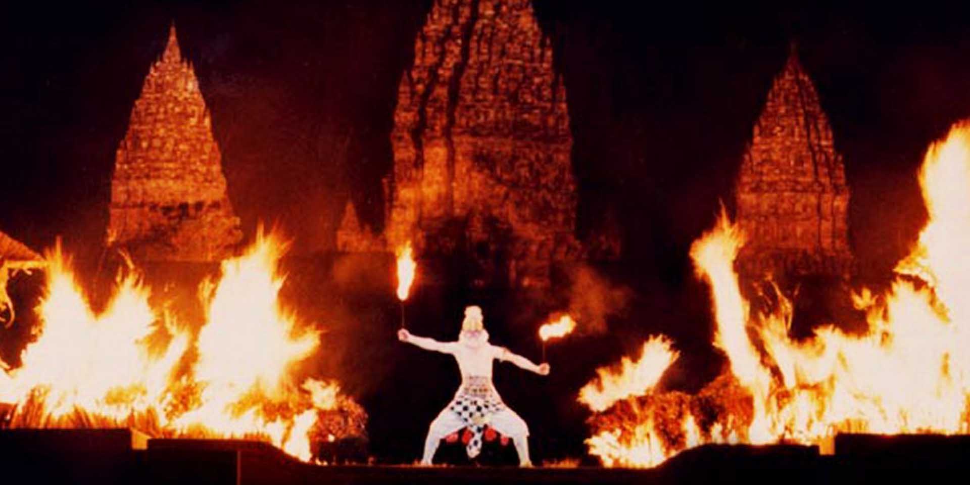 ramayana dance performance in prambanan temple