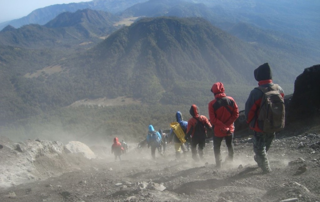 semeru trekking journey