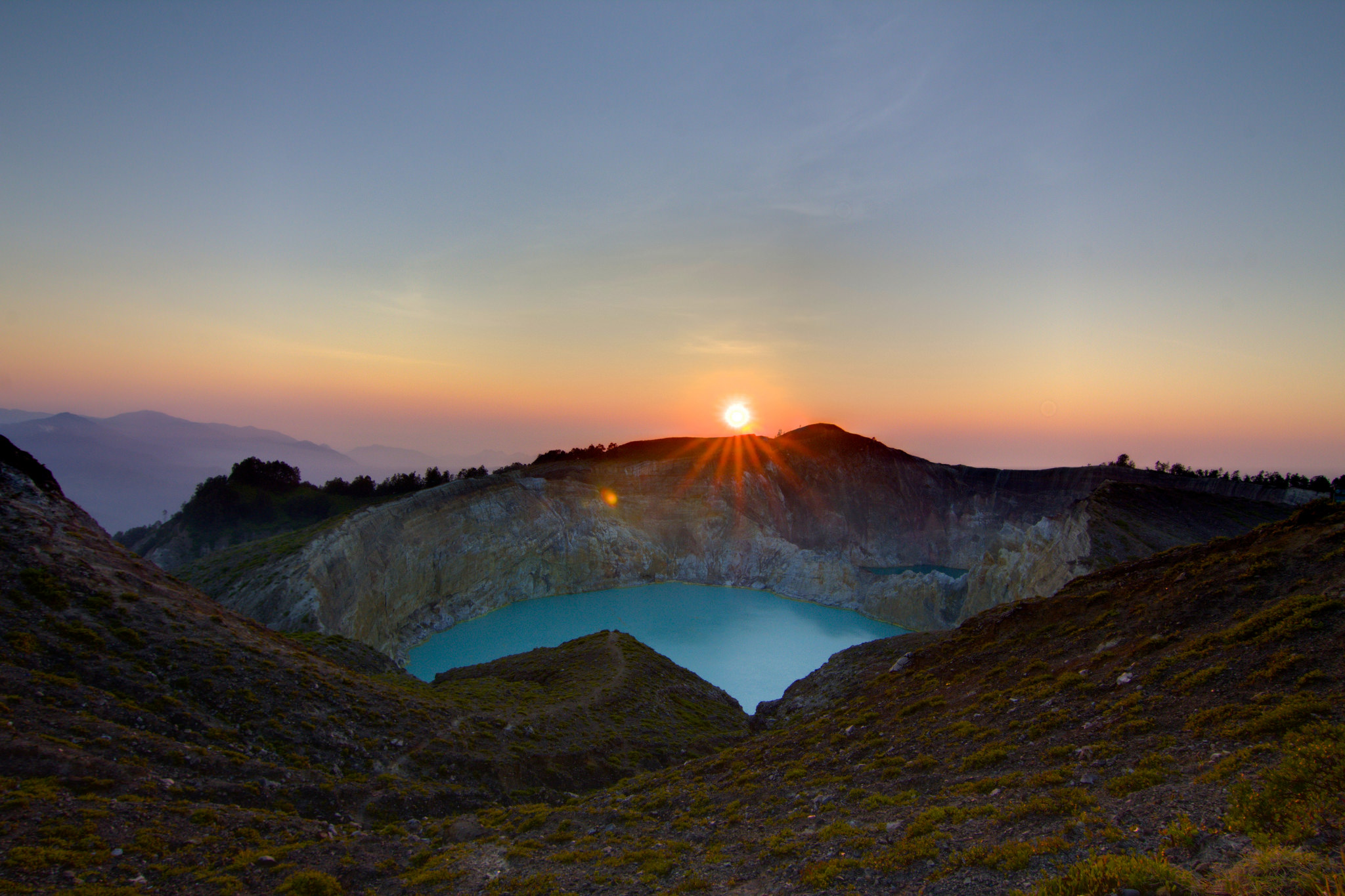 the magical of kelimutu lakes
