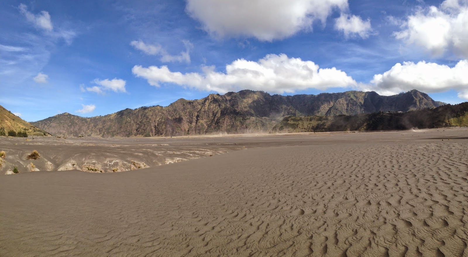 the bromo whispering sand