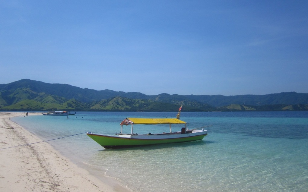 rutong beach in east nusa tenggara