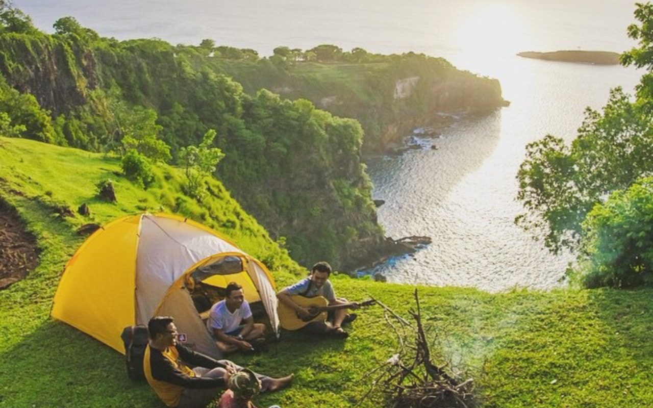 bukit asah campground in karangasem regency
