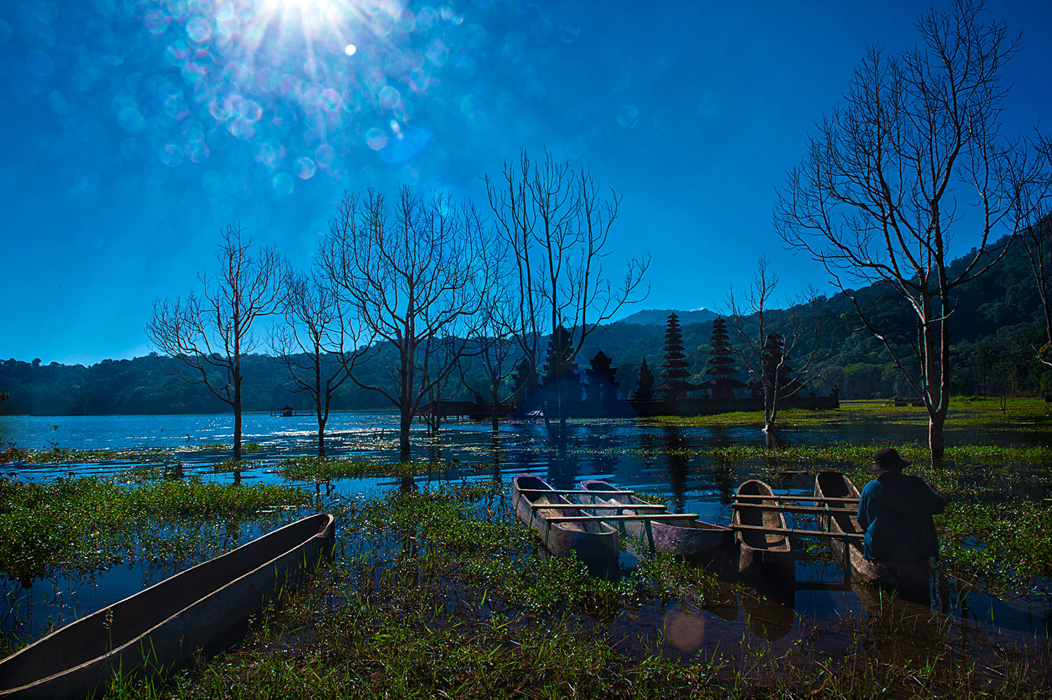 tamblingan lake campsites in bali