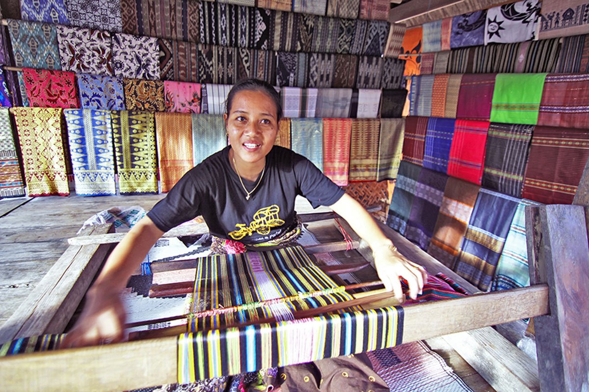 woven fabric of sade villagers