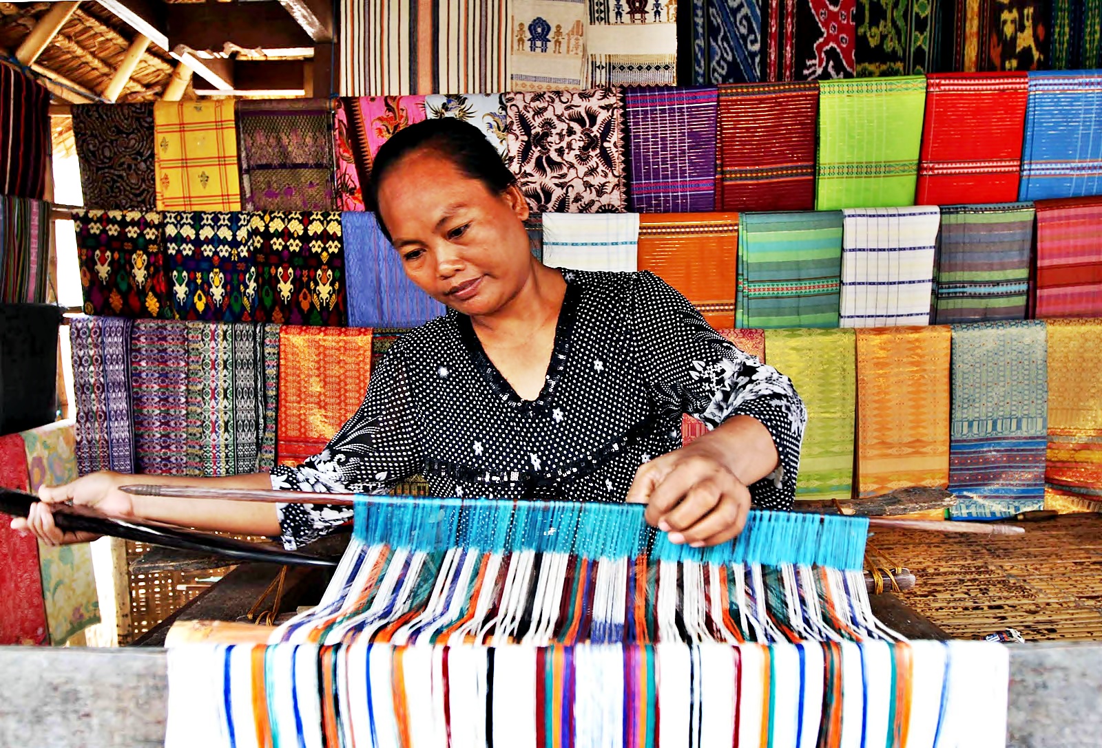 The Uniqueness of Typical Weaving of Sukarara Village Lombok